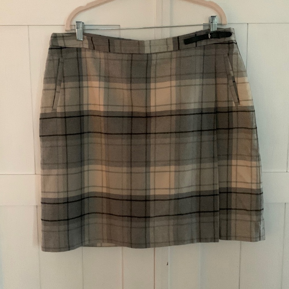 LL Bean Classic Fit Faux Wrap Skirt Size 18